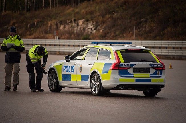 Volvo V90 - Coche de Policía