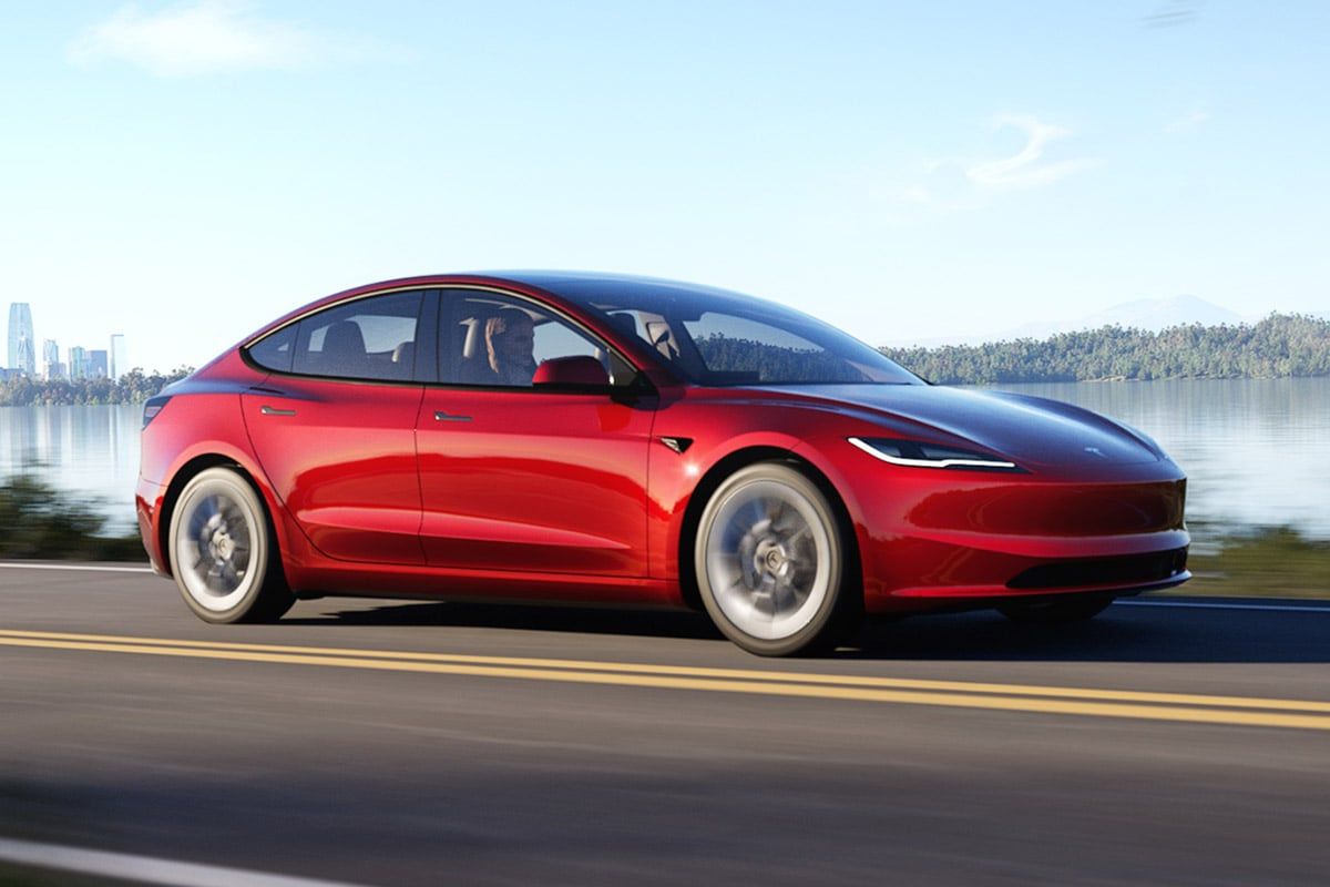 Tesla Model 3 2024