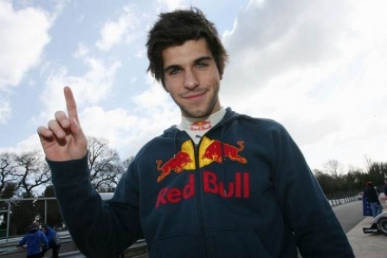 Alguersuari por fin confirmado en Toro Rosso