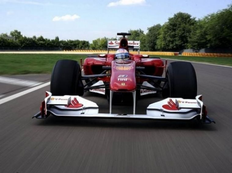 Alonso prueba en Fiorano la nueva versión del F-10