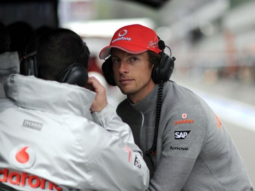 Button se conforma con llegar como tercer mejor equipo a Australia