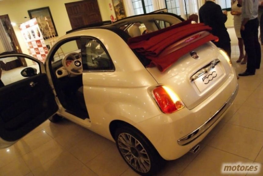 Fiat Andalcar presenta el Fiat 500C.