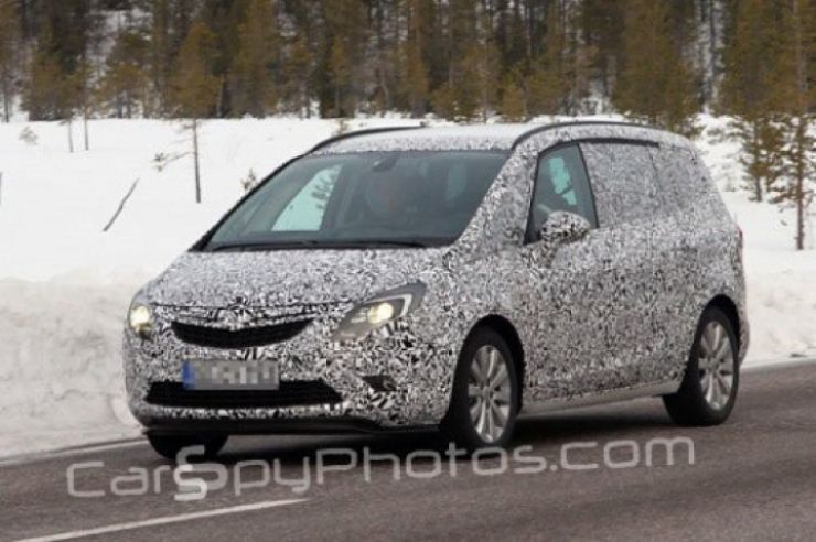 Imágenes espía del Opel Zafira 2011