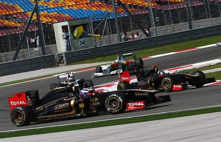 Lotus-Renault con un nuevo paquete aerodinámico en Montmeló