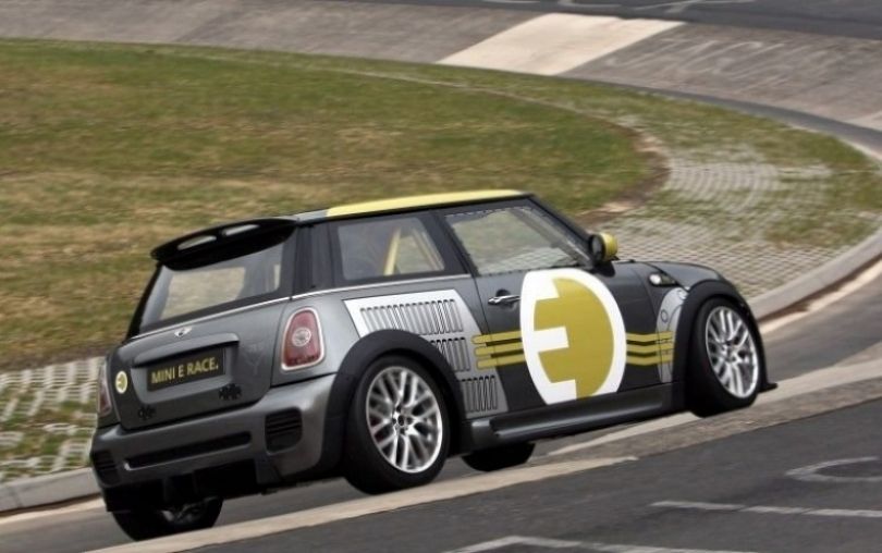 Mini eléctrico: 186 kilómetros por hora en Nürbrurgring