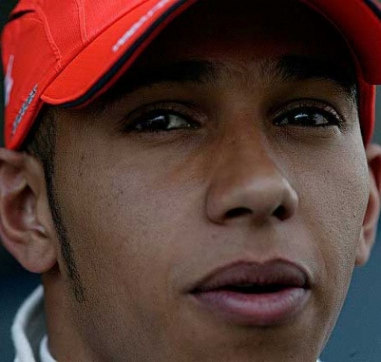 También Hamilton felicita a Vettel por el título