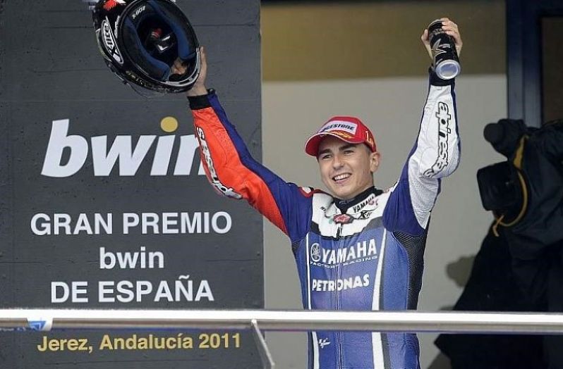 Victoria de Jorge Lorenzo en Jerez en una carrera loca