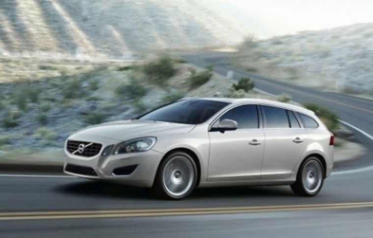 Volvo V60 a por el BMW Serie 3 Touring, el Audi A4 Avant y el Mercedes Clase C Familiar