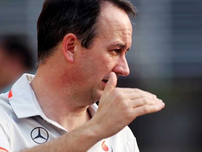 Neale explica que Mclaren tendrá que tomar riesgos