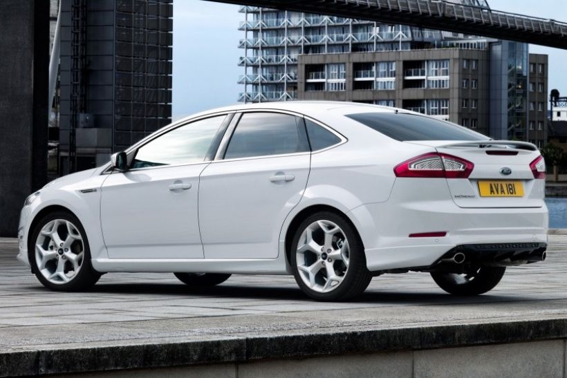 El Ford Mondeo 2.0 EcoBoost ahora también con cambio manual