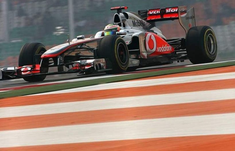 GP India 2011, Libres 1: Hamilton logra el primer mejor tiempo