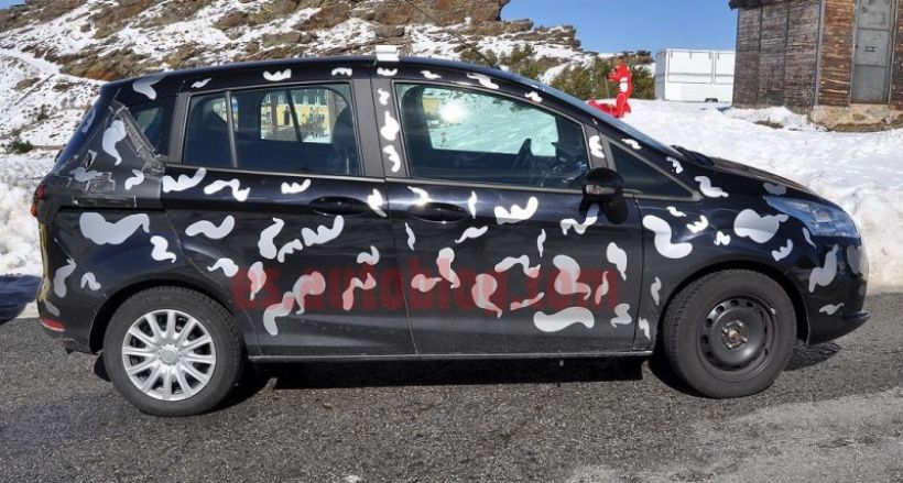 Fotos espía: De nuevo aparace el Ford B-Max