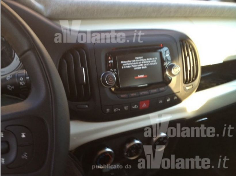 Vemos el interior del Fiat Ellezero al detalle