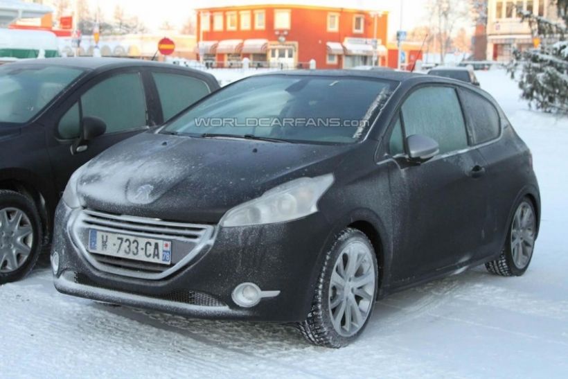 Fotos espía: Peugeot 208 GTi