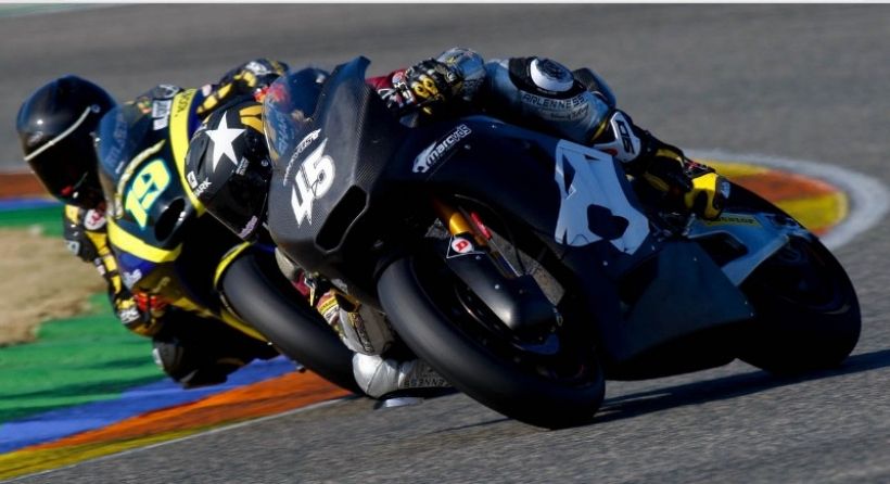 Tests Valencia Motos. Redding mejora el récord del circuito