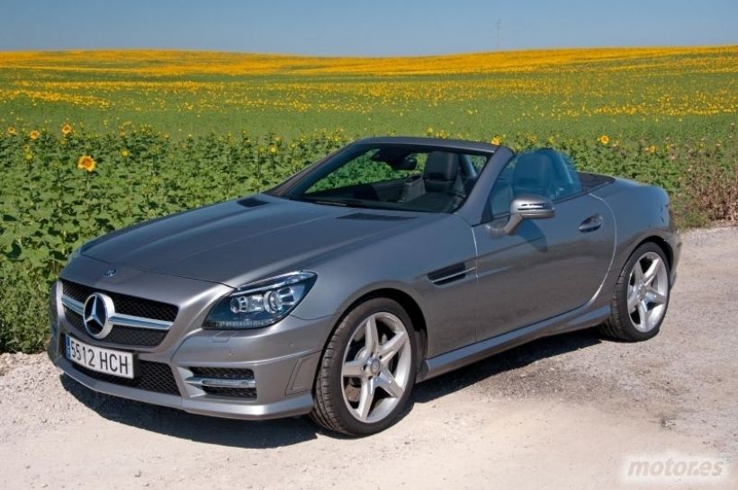 Mercedes-Benz SLK 250. Placer para dos