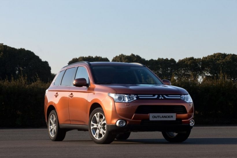 Mitsubishi revela la primera imagen del Outlander 2013