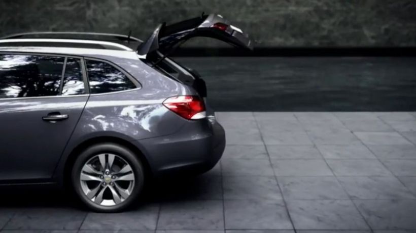 Vemos el Chevrolet Cruze Station Wagon al completo