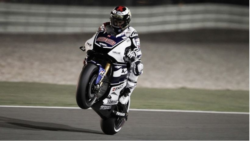 Triplete español en Qatar: Lorenzo, Márquez y Viñales líderes del mundial