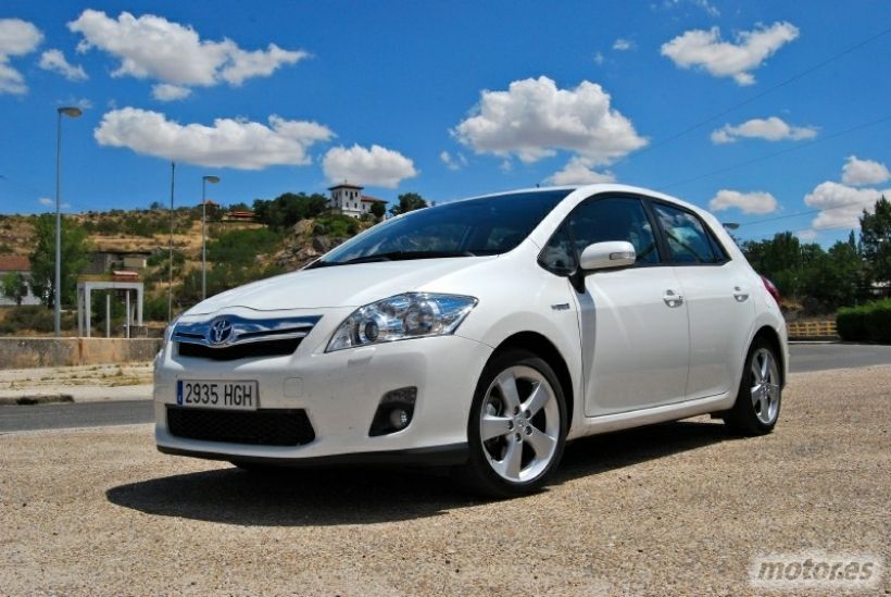 Toyota Auris hybrid. Tras la senda del Prius