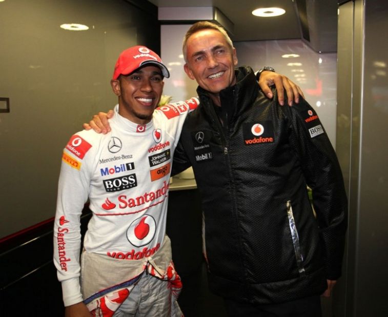 Whitmarsh cree que Hamilton se queda, pero Mercedes le ofrece ¿75 millones?