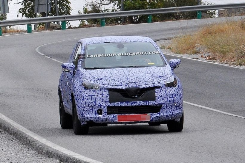 Descubren el Renault Captur de producción rodando en pruebas