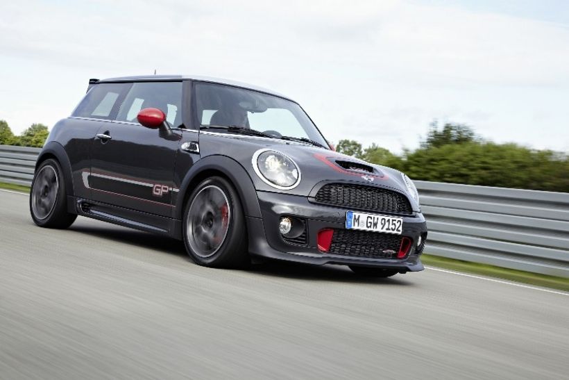 MINI John Cooper Works GP, del circuito a la carretera