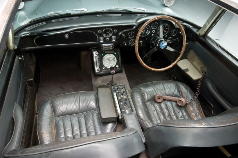 Los coches de James Bond (I): Aston Martin DB5 1964