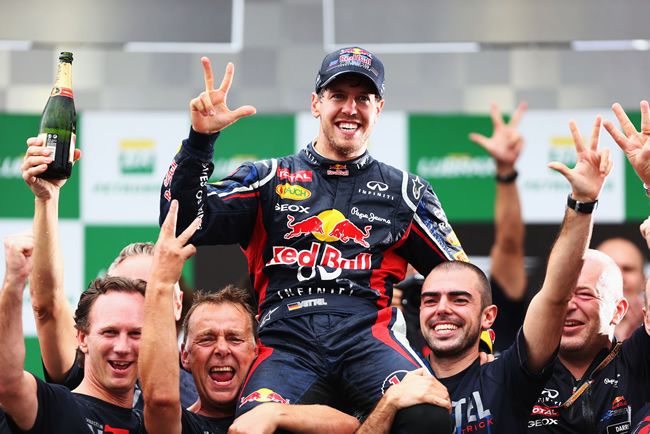 vettel celebracion tercer mundial redbull