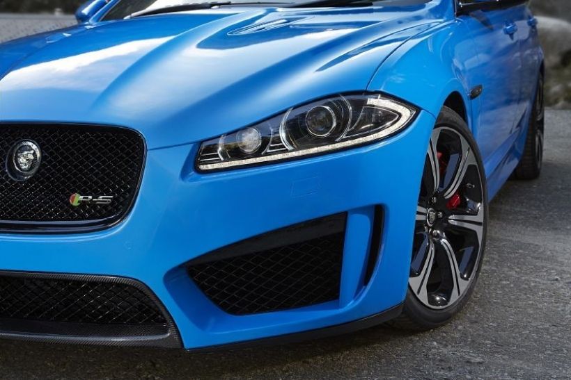 Jaguar XFR-S, un felino a la caza del BMW M5