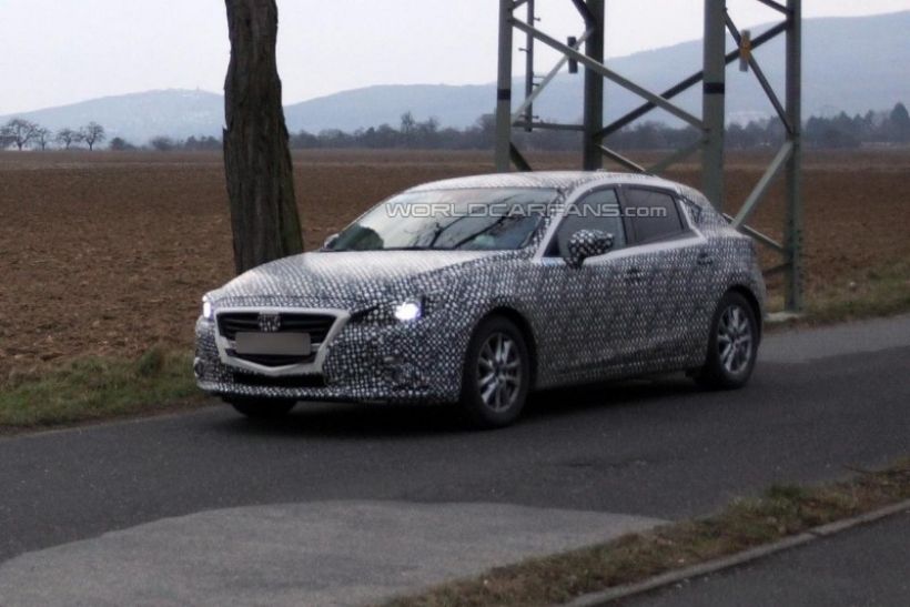 Fotos espía del Mazda 3 2014