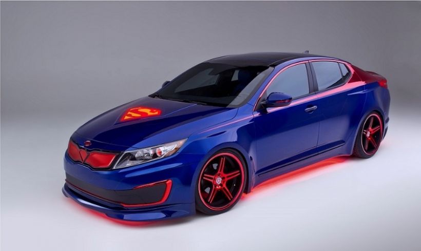 Supermán ya tiene coche: Kia Optima Hybrid