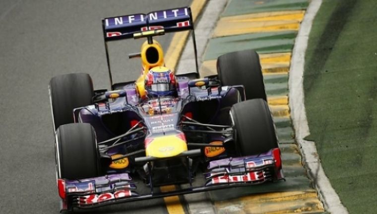 Mark Webber sufrió problemas electrónicos en su RB9