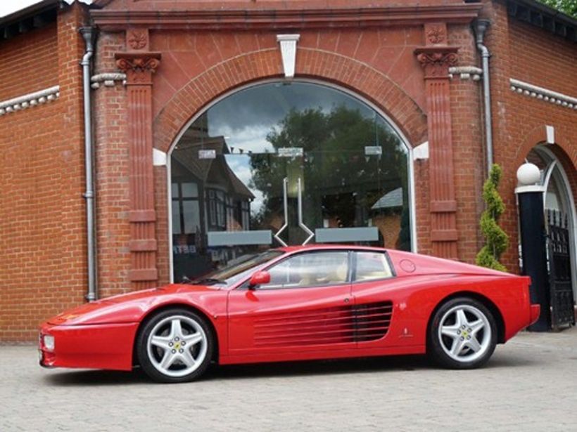 A subasta el Ferrari Testarossa de Elton John