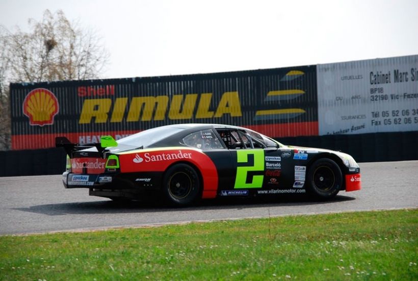 La obra maestra de Ander Vilariño en Nogaro en vídeo