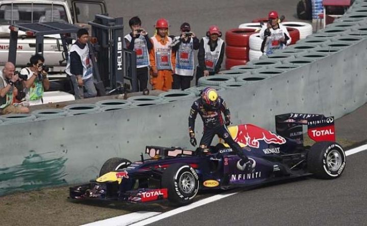 webber abandono gp china 2013