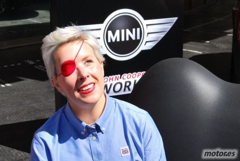 María de Villota ficha por MINI