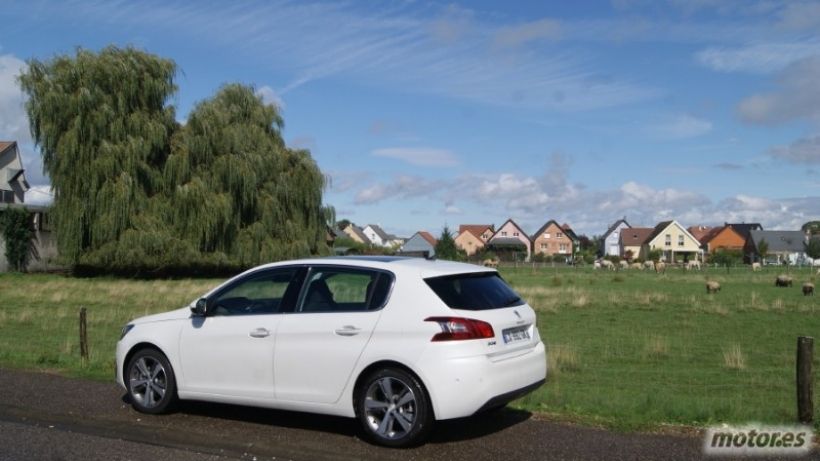 Presentación nuevo Peugeot 308 en Francia, exterior. Parte I 