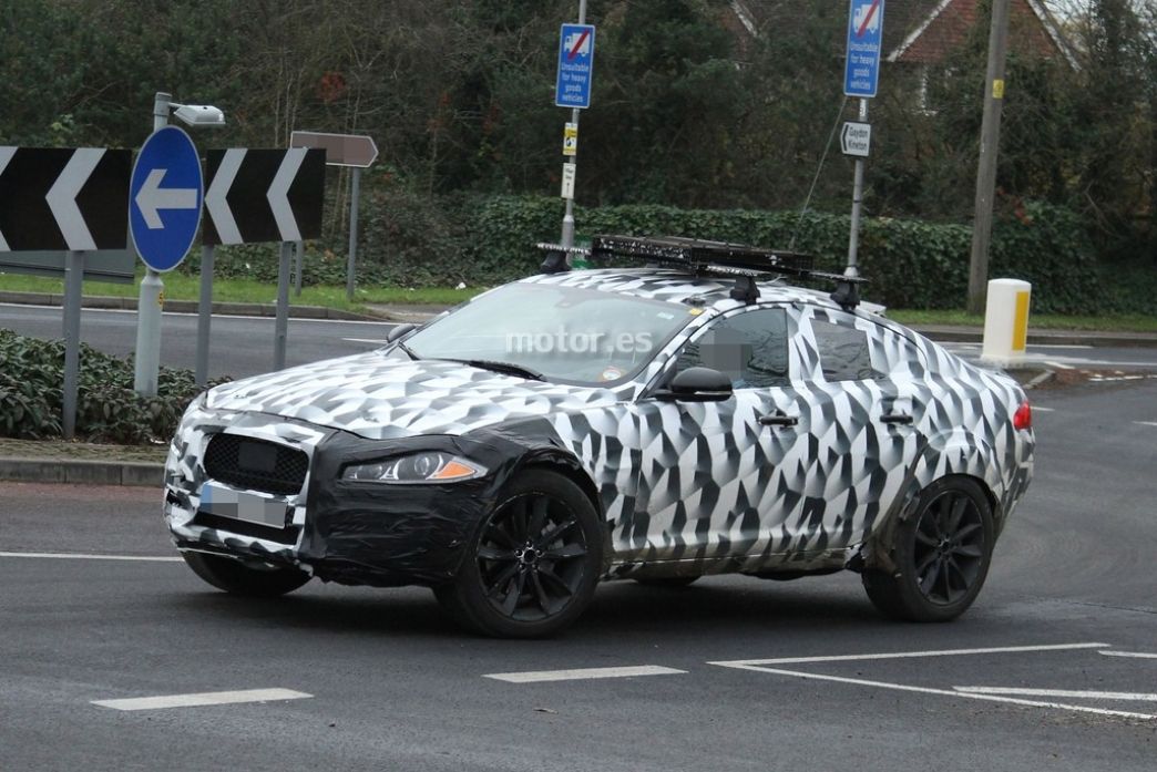 El Jaguar C-X17 de producción va tomando forma