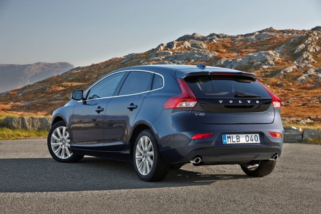 Volvo V40 D4, nuevo motor diésel Drive-E con 190 CV y consumos de récord