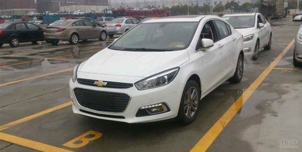 Chevrolet Cruze 2015, primeras imágenes al desnudo desde China