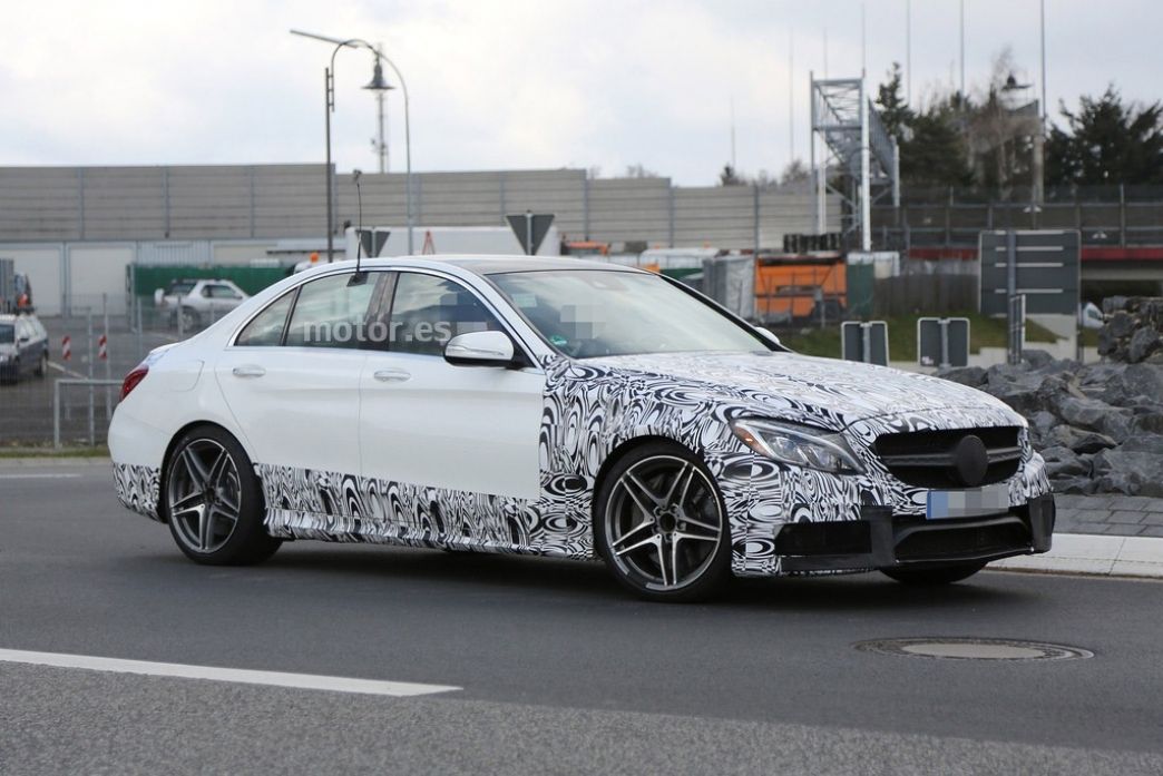 Mercedes C63 AMG 2015, un lobo con piel de cordero en Nürburgring