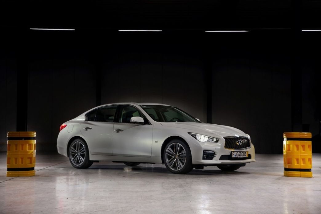 Infiniti Q50, nuevos motores de 560 y 211CV