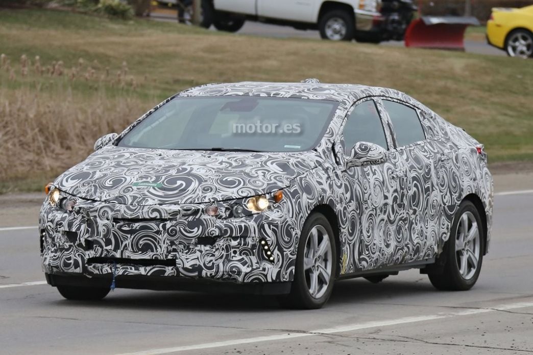 Chevrolet Volt 2016, cazado en la carretera