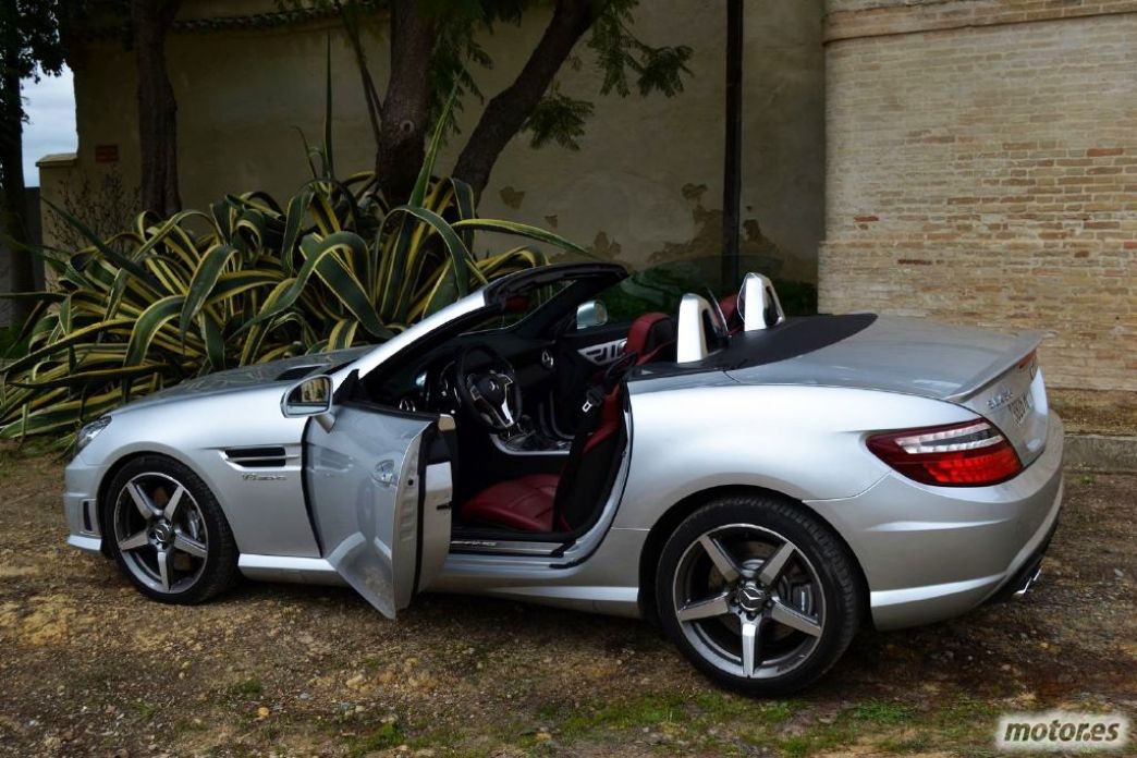 Mercedes-Benz SLK 55 AMG (II): habitabilidad, rodando y conclusiones