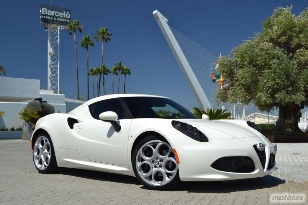 Alfa Romeo 4C, presentación: exterior e interior (I)