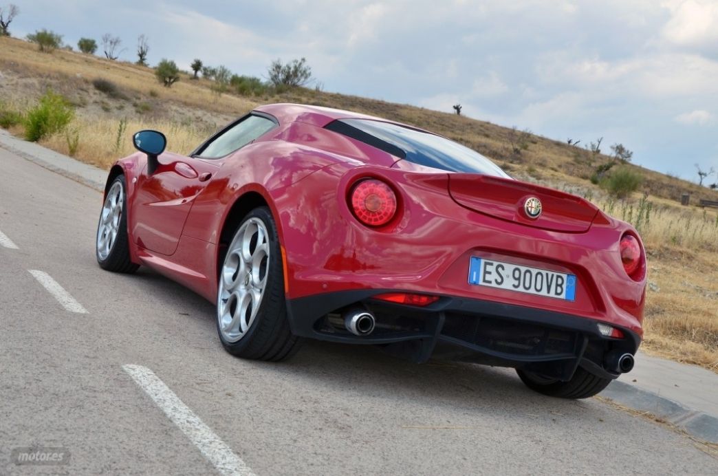 Alfa Romeo 4C, datos técnicos (II): Motor, transmisión y modo Race