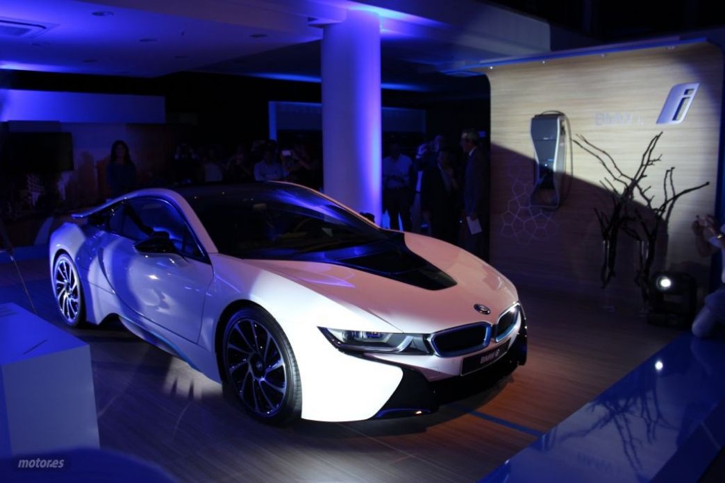 BMW i8, presentación en concesionarios españoles