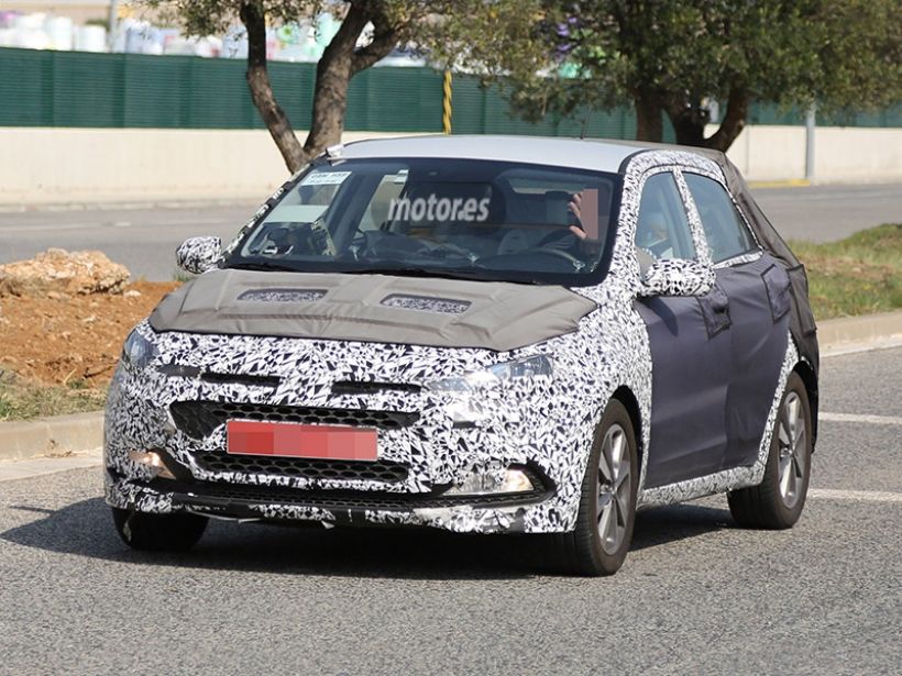 El Hyundai i20 2015, nuevas fotos espía del utilitario coreano