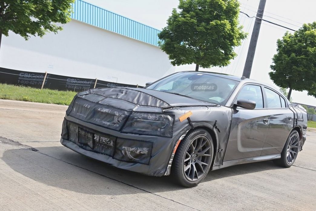 Dodge Charger SRT 2015, ¿también en versión Hellcat?